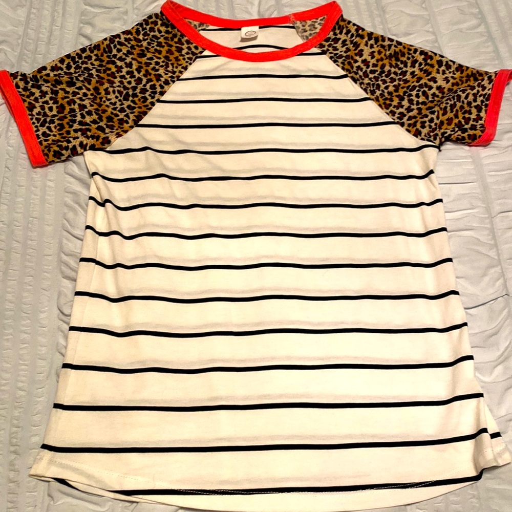 NWOT Sunshine & Rodeos Short Sleeveless Shirt
